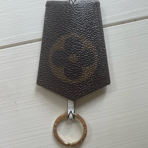 Louis Vuitton Giant Monogram Reverse Key Lanyard Clochette - Picture 7 of 11
